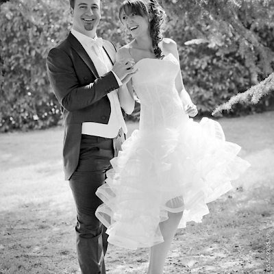 Photo de mariage, photo de couple en noir et blanc