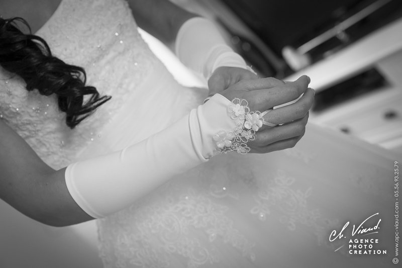 Reportage mariage, photo détail de la préparation de la mariée