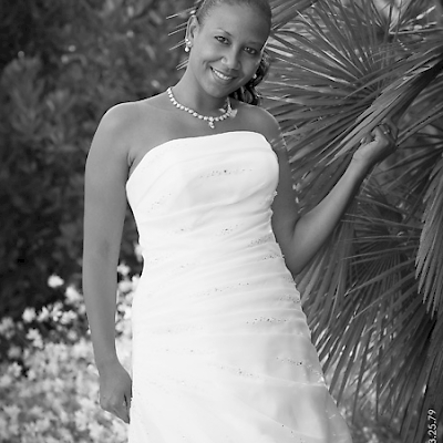 Reportage mariage, photo de la mariée en noir et blanc
