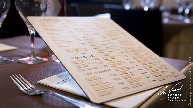 Création d'une carte des vins et d'un menu pour un restaurant